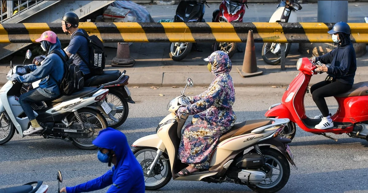 Thời tiết ngày 11/8: Bắc Bộ và Trung Bộ nắng gắt, Nam Bộ mưa to đến rất to