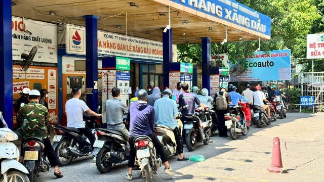 Giá xăng dầu hôm nay 11/8: Giá dầu thế giới tăng 5%