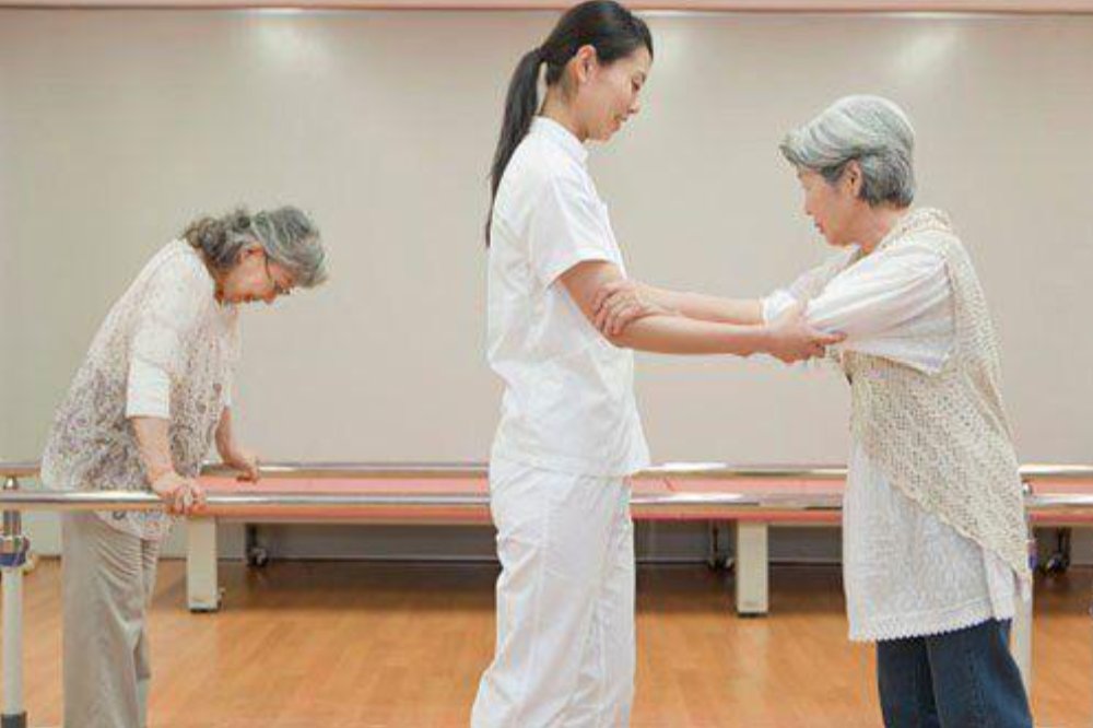 Phục hồi chức năng sau mổ thoát vị đĩa đệm là rất cần thiết