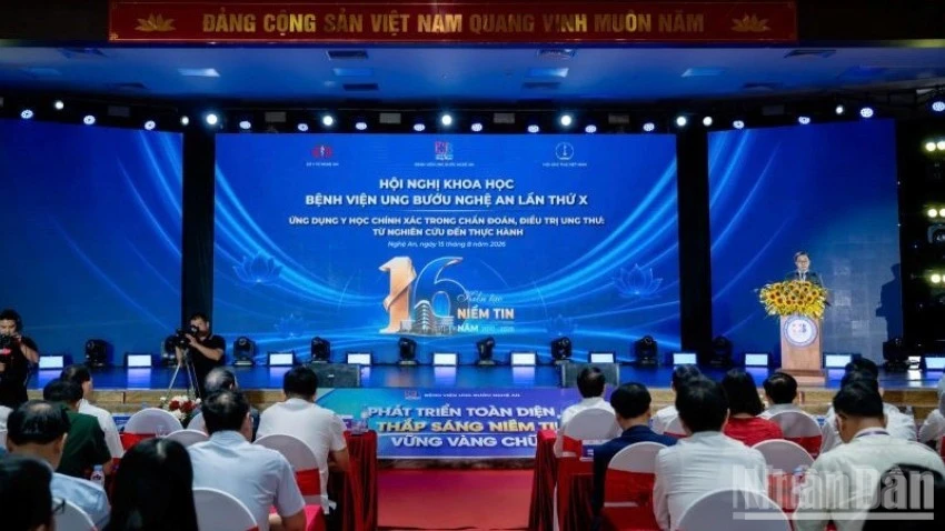 Ứng dụng y học chính xác trong chẩn đoán, điều trị ung thư đến gần hơn với người bệnh