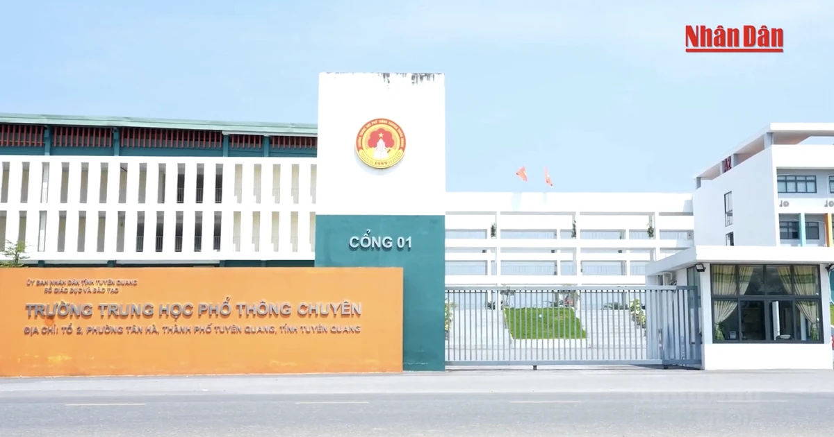 Bộ Giáo dục và Đào tạo công bố kết quả điểm thi lại tốt nghiệp của thí sinh Trường chuyên Tuyên Quang