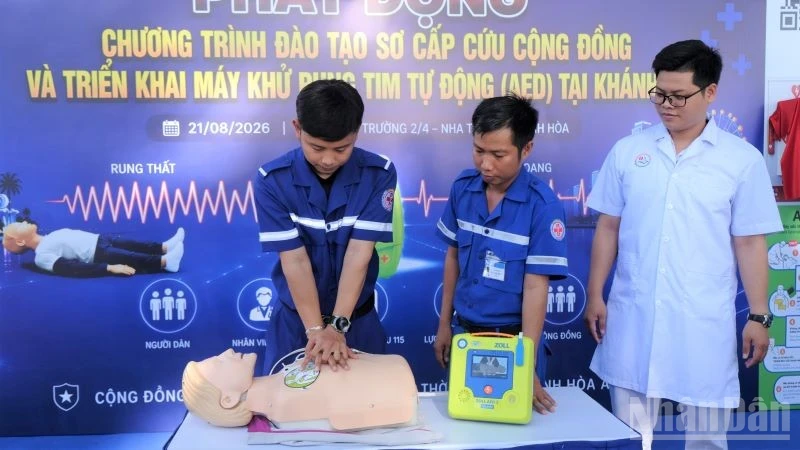 Khánh Hòa triển khai 80 máy khử rung tim tự động tại các vị trí trọng điểm
