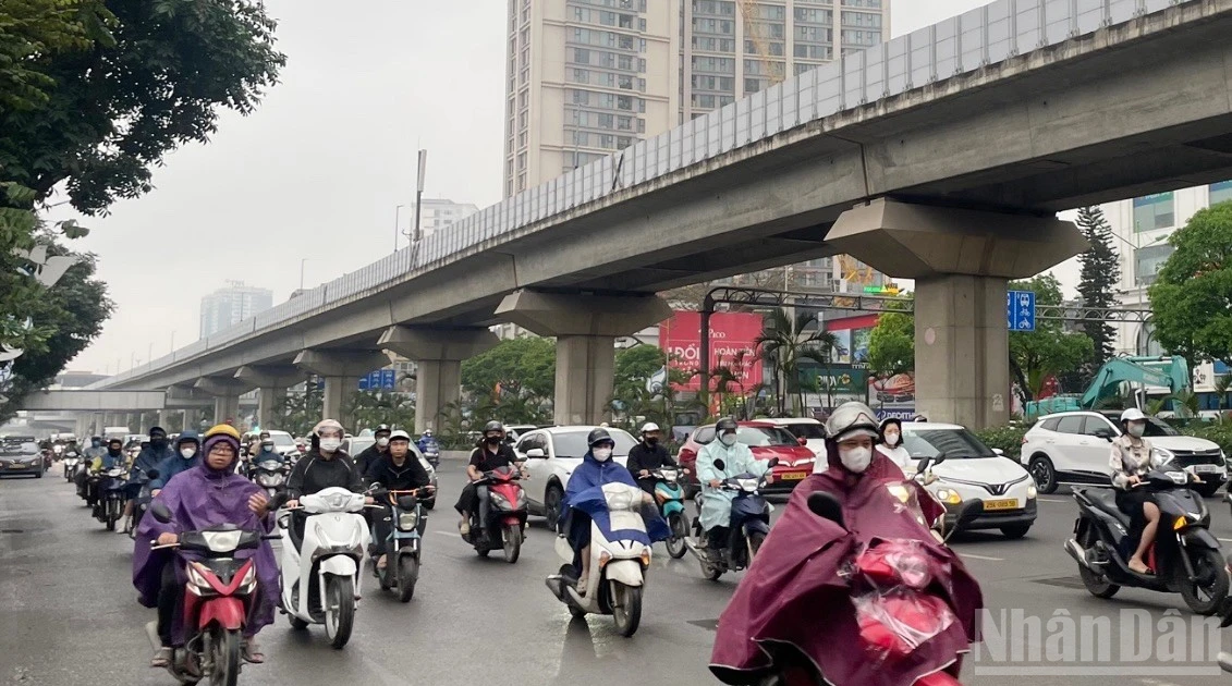 Thời tiết ngày 24/8: Bắc Bộ, Trung Bộ cục bộ có nơi mưa to và dông, Nam Bộ ngày nắng
