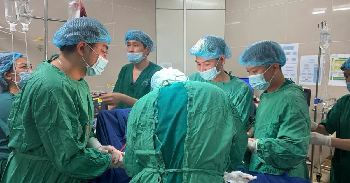 Cuộc chạy đua giành lại sự sống cho bệnh nhân 15 tuổi tại Ninh Bình