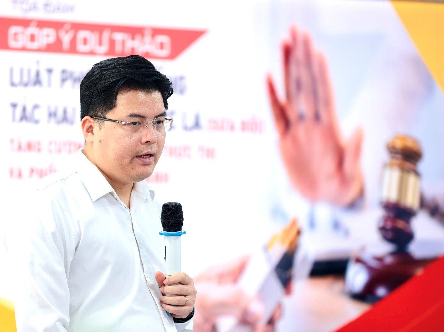 Ông Hoàng Đức Nam, Phó Trưởng Ban Công tác Đoàn, Trung ương Đoàn TNCS Hồ Chí Minh. Ông Hoàng Đức Nam, Phó Trưởng Ban Công tác Đoàn, Trung ương Đoàn TNCS Hồ Chí Minh.