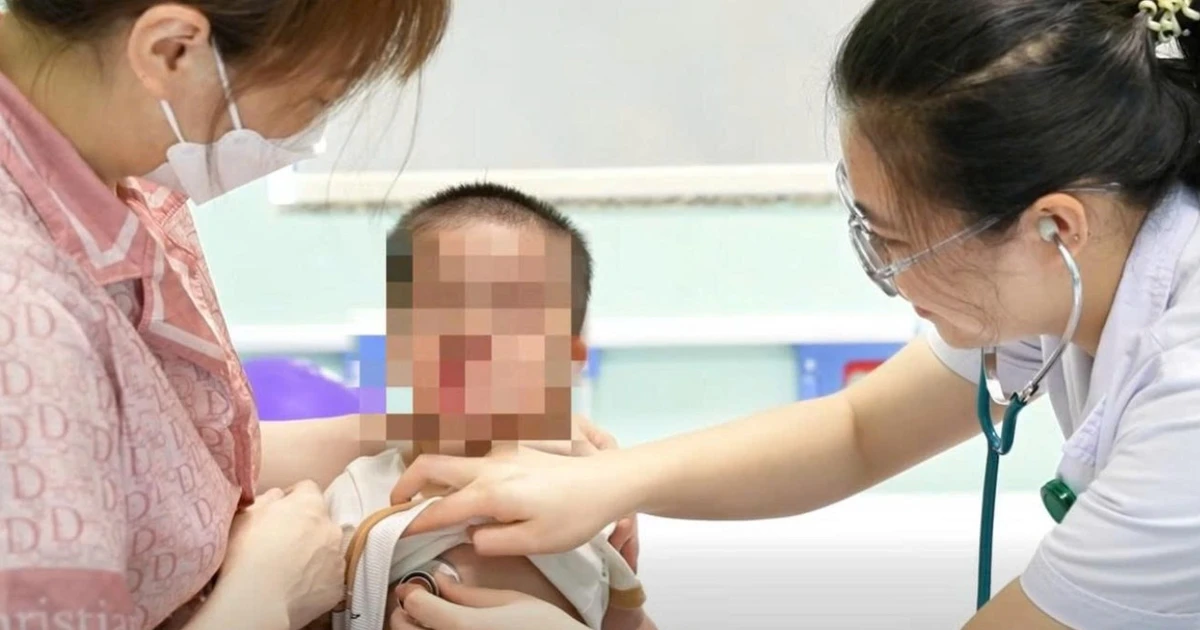 Bé 11 tháng tuổi mắc viêm ruột khởi phát sớm do đột biến gene hiếm gặp