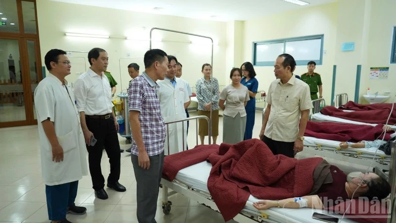 Số người nghi ngộ độc thực phẩm tại Scavi Huế tăng lên 121