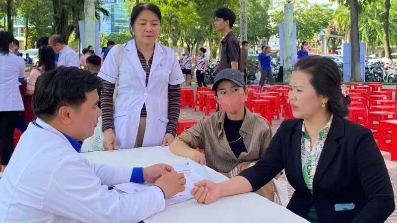 Chủ động chăm sóc và nâng cao sức khỏe toàn dân