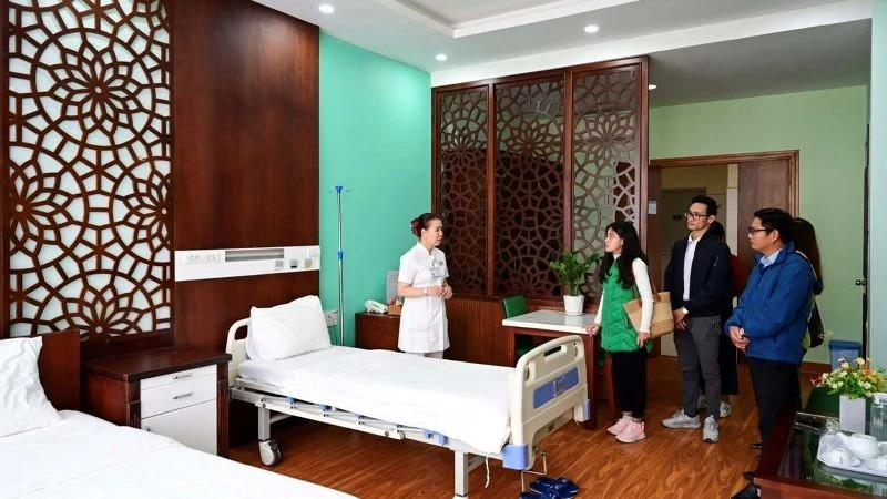 Huế mở hướng phát triển du lịch y tế từ thế mạnh y khoa và văn hóa