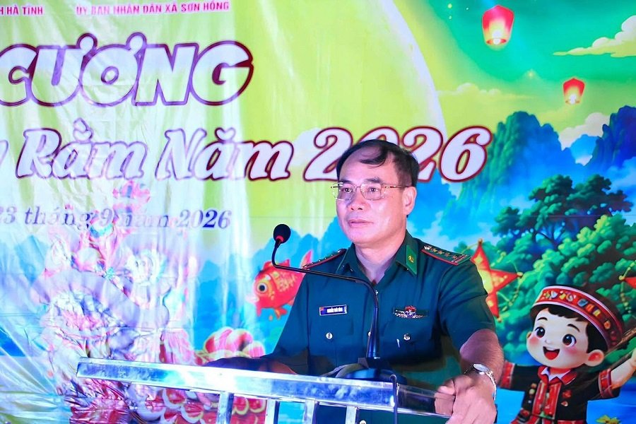 Đại t&aacute; Nguyễn Th&aacute;i B&igrave;nh, Ch&iacute;nh ủy Bộ Chỉ huy BĐBP tỉnh H&agrave; Tĩnh ph&aacute;t biểu tại chương tr&igrave;nh