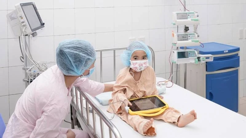 Ghép tế bào gốc đồng loại thành công cho bệnh nhi suy tủy xương vô căn