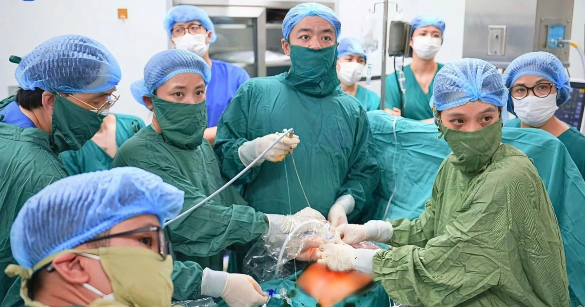 Lần đầu tiên tại Việt Nam can thiệp FETO cứu thai nhi mắc thoát vị hoành
