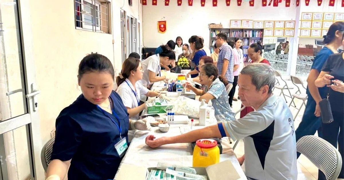 Tăng cường chăm sóc sức khỏe người cao tuổi