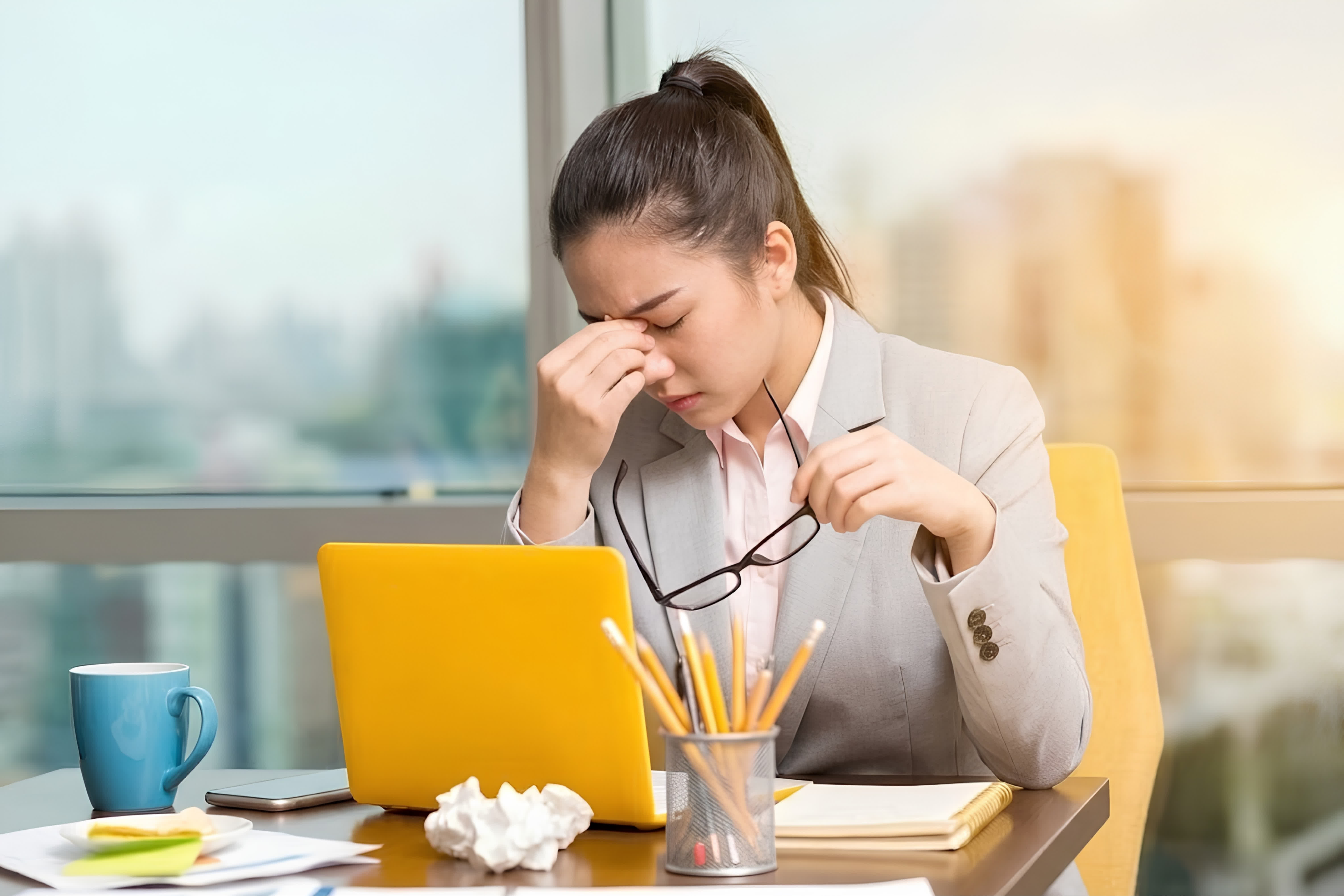 Nguy&ecirc;n nh&acirc;n g&acirc;y mệt mỏi v&agrave; sương m&ugrave; n&atilde;o hậu COVID