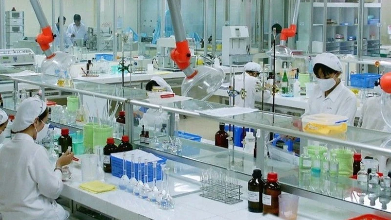 Việt Nam phấn đấu tự chủ 20% nhu cầu nguyên liệu làm thuốc vào năm 2030