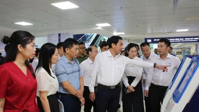 Hà Tĩnh tăng tốc chuyển đổi số y tế, hướng tới bệnh viện không giấy tờ