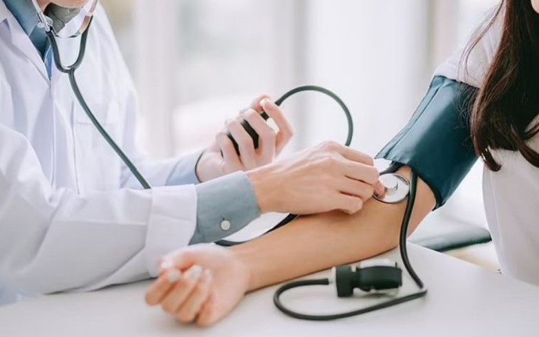 Bác sĩ chỉ nguyên nhân khiến tăng huyết áp khó kiểm soát Bác sĩ chỉ nguyên nhân khiến tăng huyết áp khó kiểm soát- Ảnh 1.