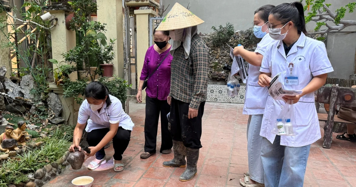Không để những vật dụng chứa nước thành môi trường cho muỗi truyền bệnh sốt xuất huyết phát triển