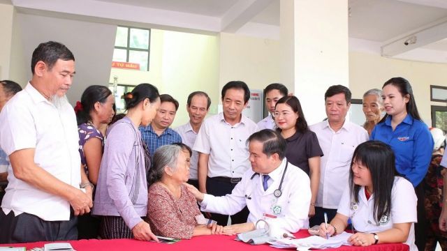 Hà Tĩnh: Hơn 1.000 người dân được tầm soát miễn phí nguy cơ đột quỵ