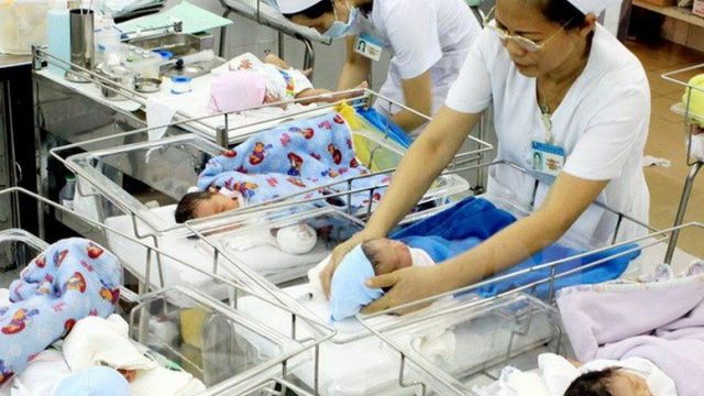 Hà Nội hỗ trợ 4 triệu đồng cho phụ nữ sinh đủ hai con trước 35 tuổi